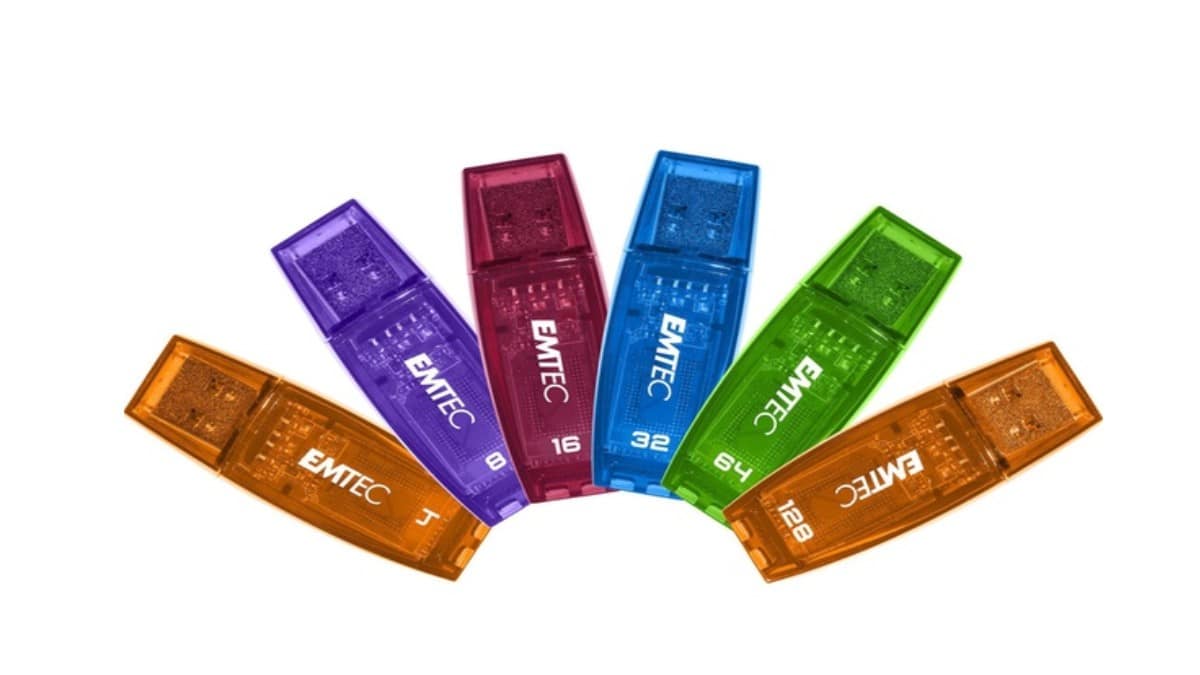 Clés USB EMTEC colorées